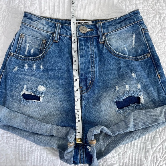 One Teaspoon Shorts Women 25 High Waist Bandits Relaxed Fit Twisted Cuff Hem B21 - Picture 10 of 10